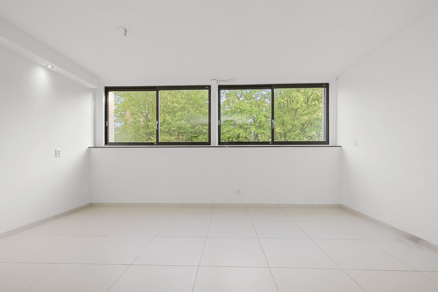 Tussenwoning te koop: Amerbos 25, Amsterdam