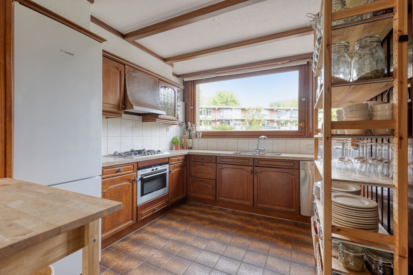 Tussenwoning te koop: Amerbos 221, Amsterdam