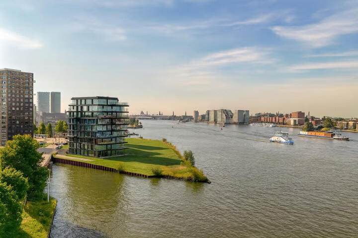 Appartement te koop: Grasweg 221, Amsterdam