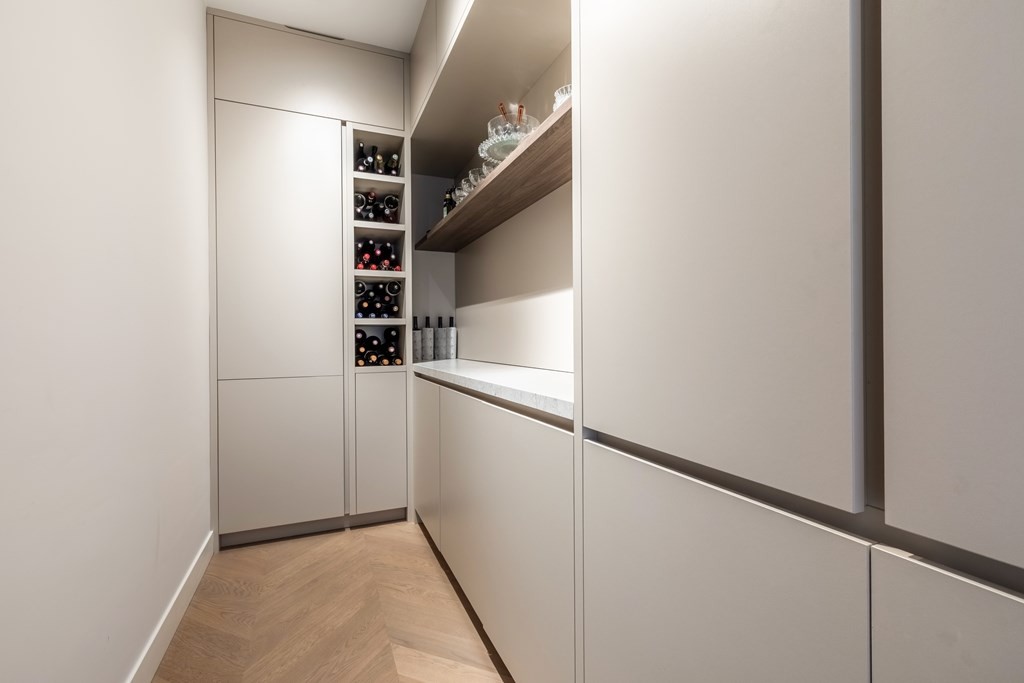 Appartement te huur: Spadinalaan 697, Amsterdam