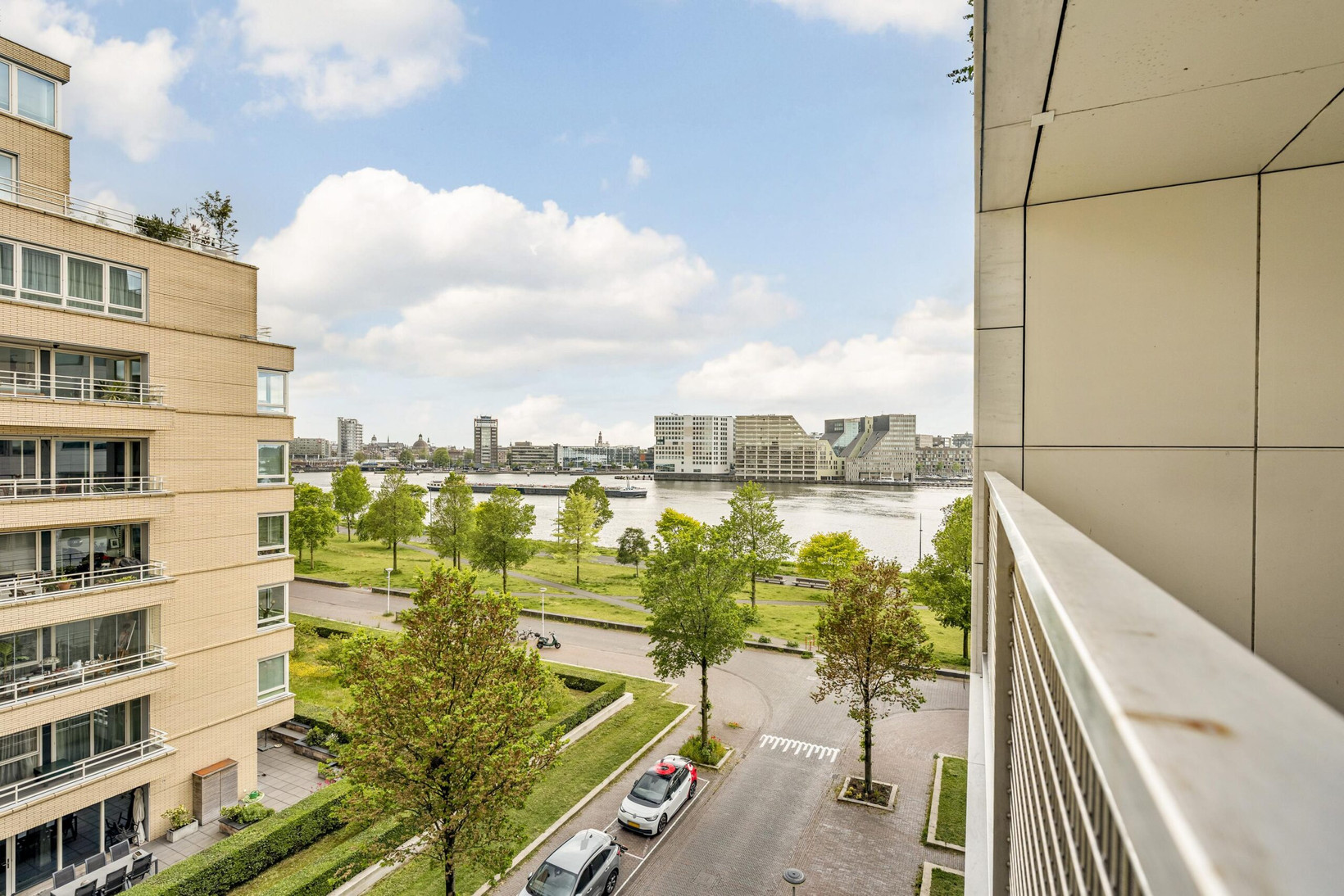 Appartement te koop: Overhoeksparklaan 180, Amsterdam