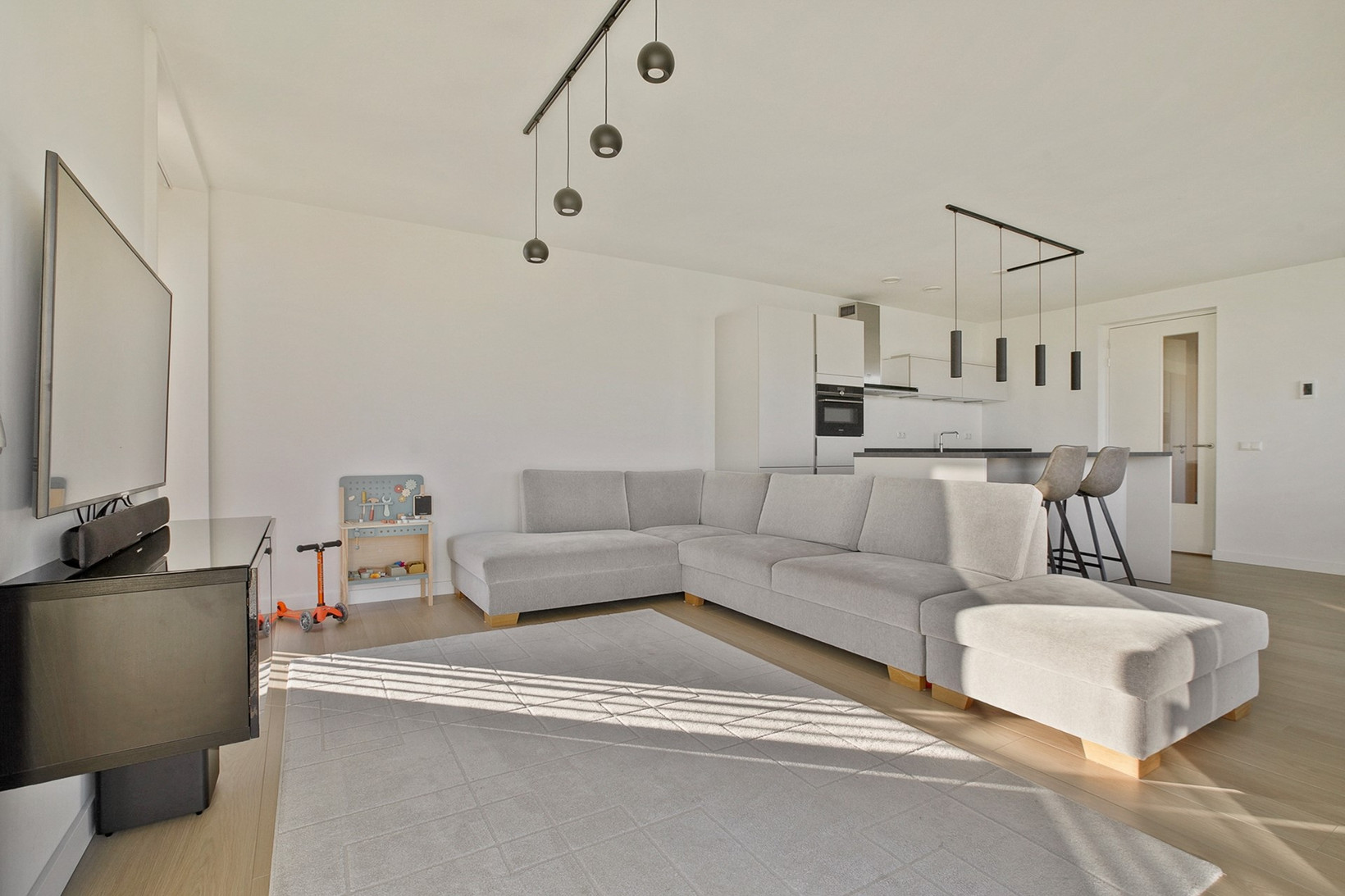 Appartement te huur: Céramiquelaan 415, Amsterdam