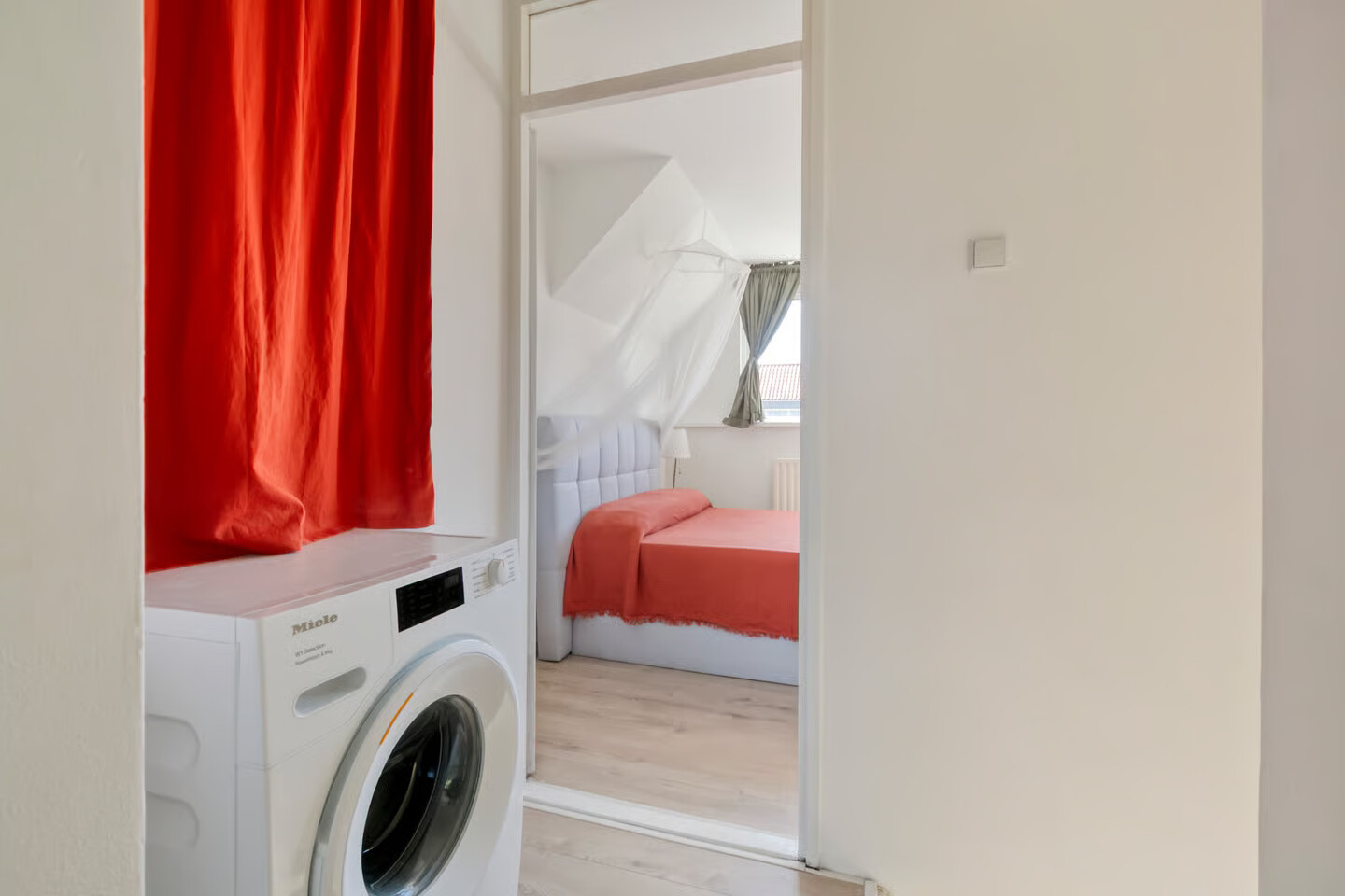 Appartement te koop: Wingerdweg 289, Amsterdam
