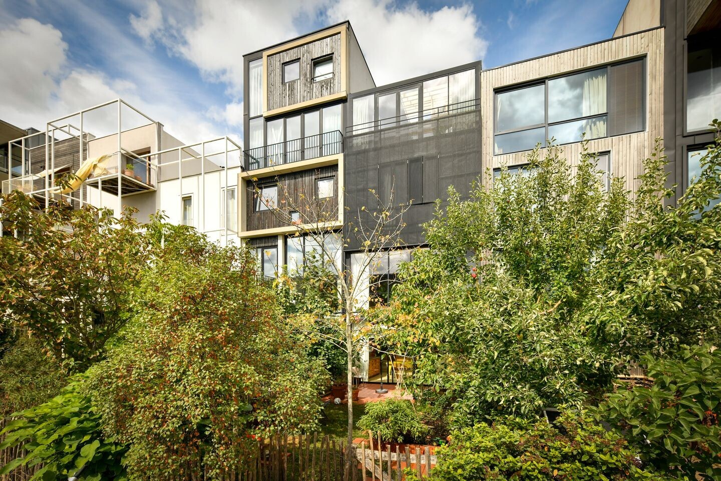 Tussenwoning te koop: Kaasjeskruidstraat 37, Amsterdam