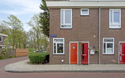 Dolfijnhof 17
