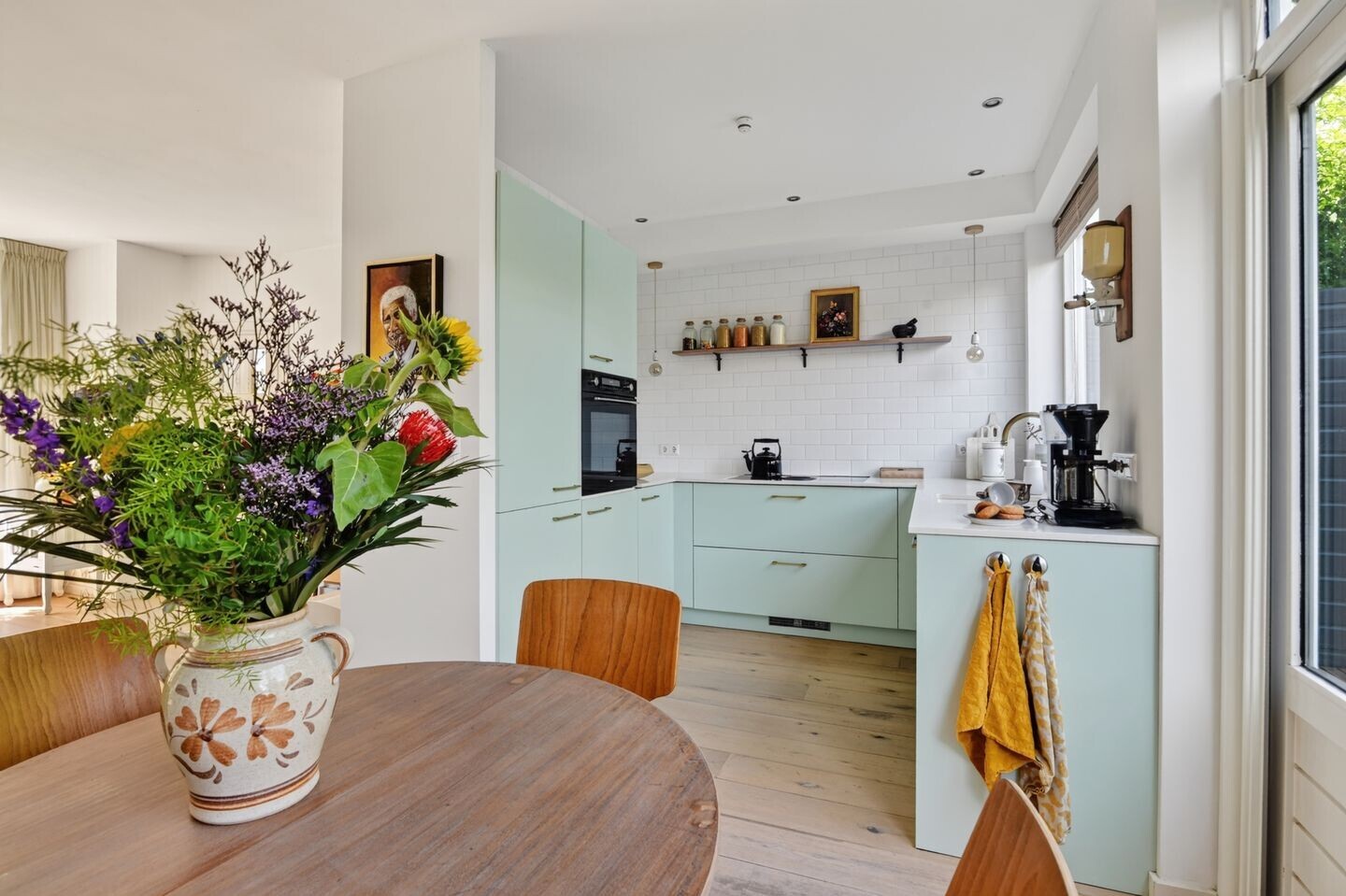Tussenwoning te koop: Vegastraat 30, Amsterdam