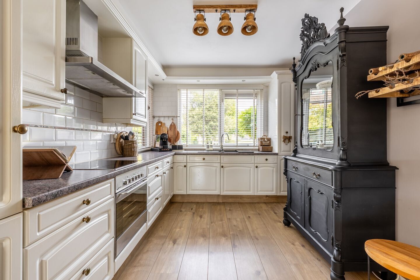 Hoekwoning te koop: Markiespad 15, Amsterdam