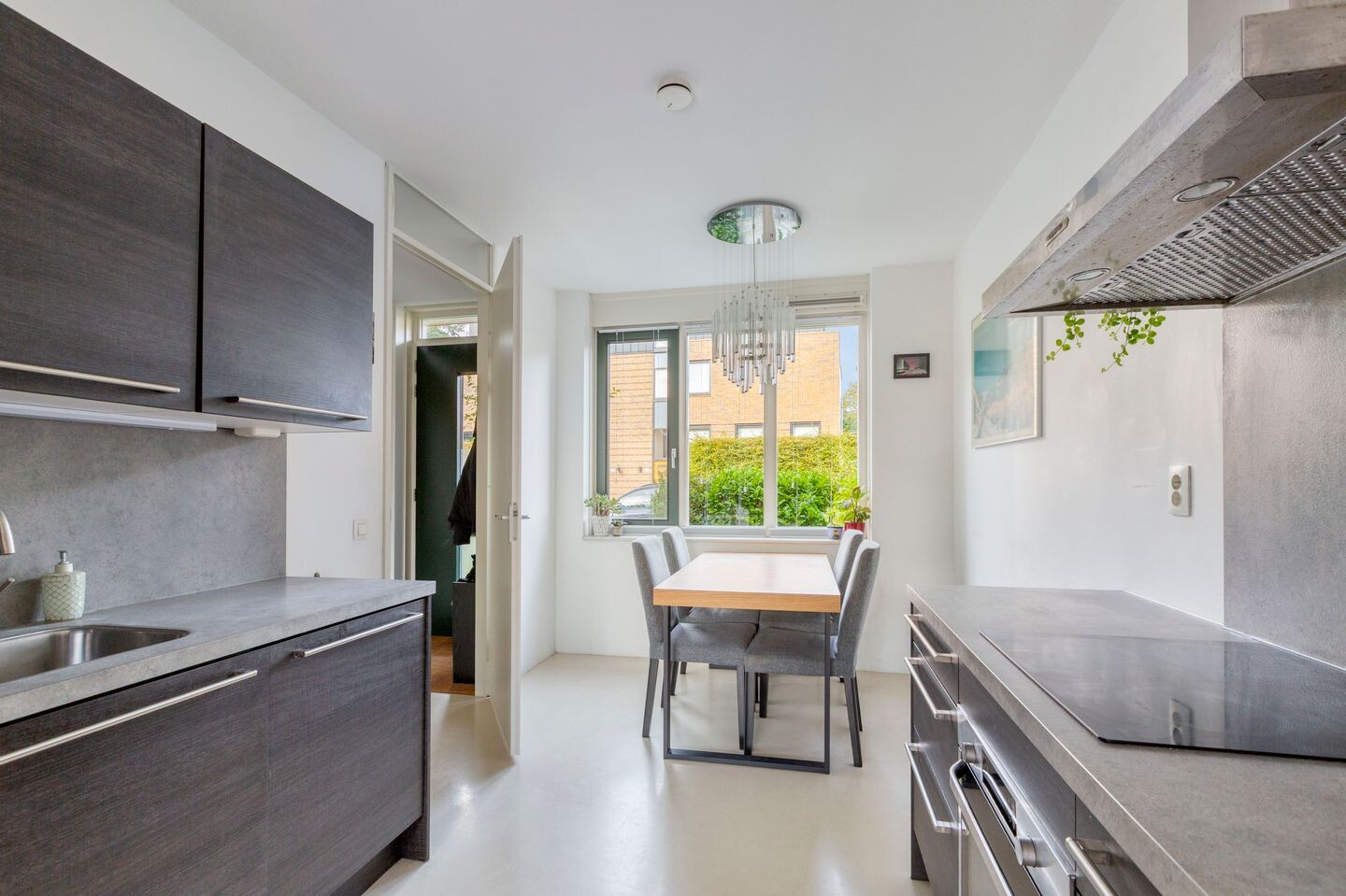 Tussenwoning te koop: Marjoleinstraat 195, Amsterdam