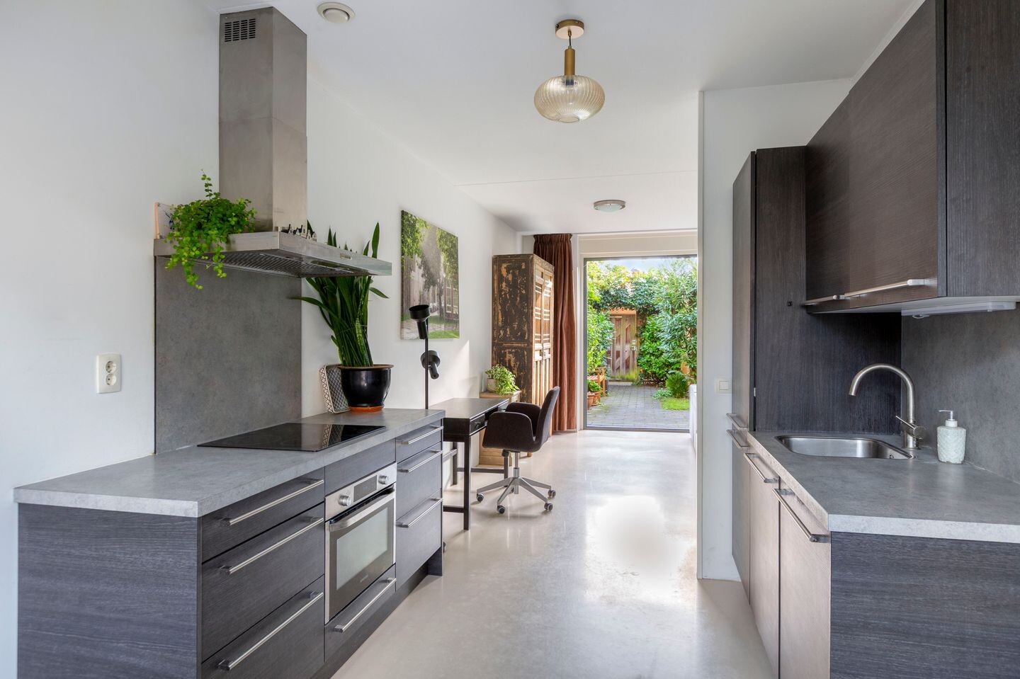 Tussenwoning te koop: Marjoleinstraat 195, Amsterdam