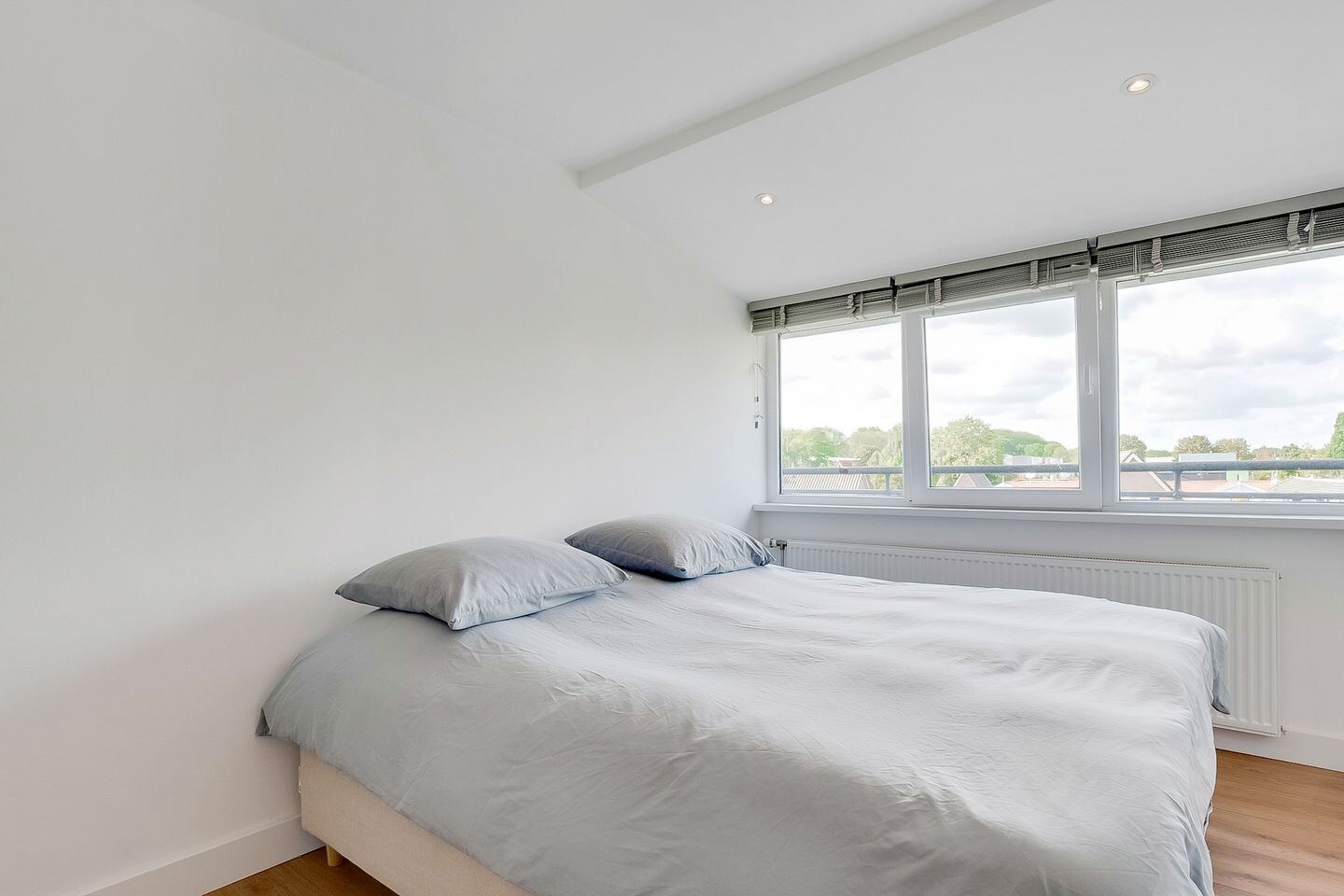 Tussenwoning te koop: Bombraak 38, Amsterdam