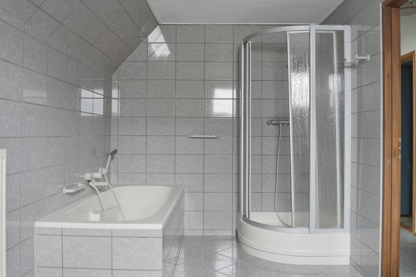 Appartement te koop: Kadoelenweg 221W, Amsterdam