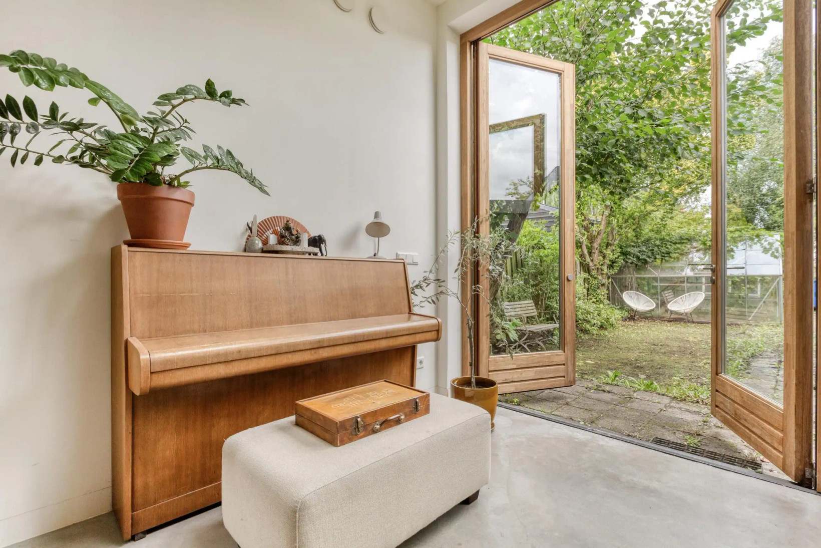 Twee-onder-één-kap te koop: Hendrik Soeteboomstraat 17, Amsterdam