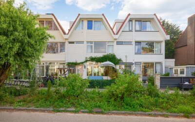 Cornelis Roosstraat 17