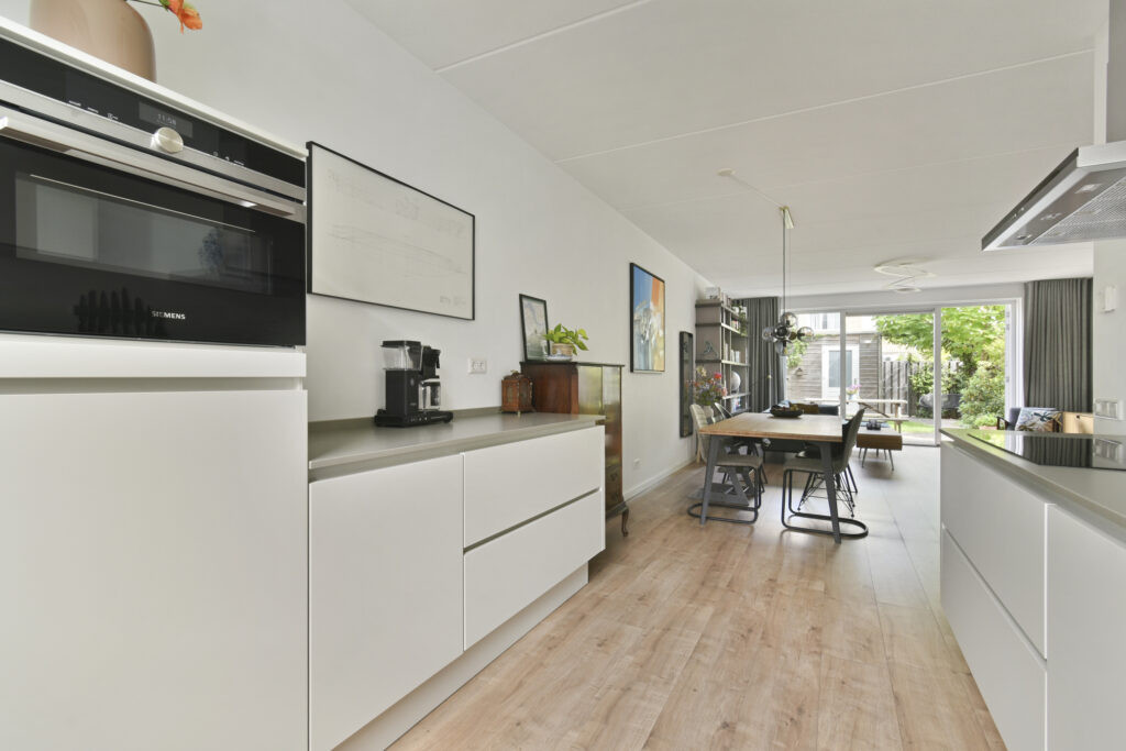 Tussenwoning te koop: Veenbesstraat 5, Amsterdam