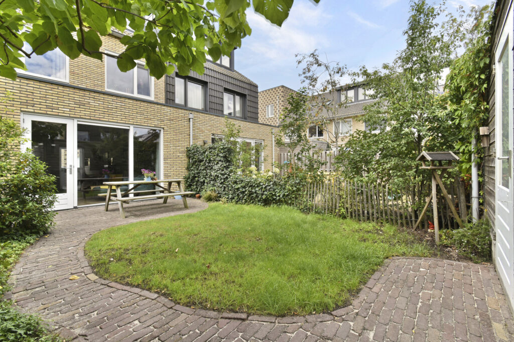 Tussenwoning te koop: Veenbesstraat 5, Amsterdam