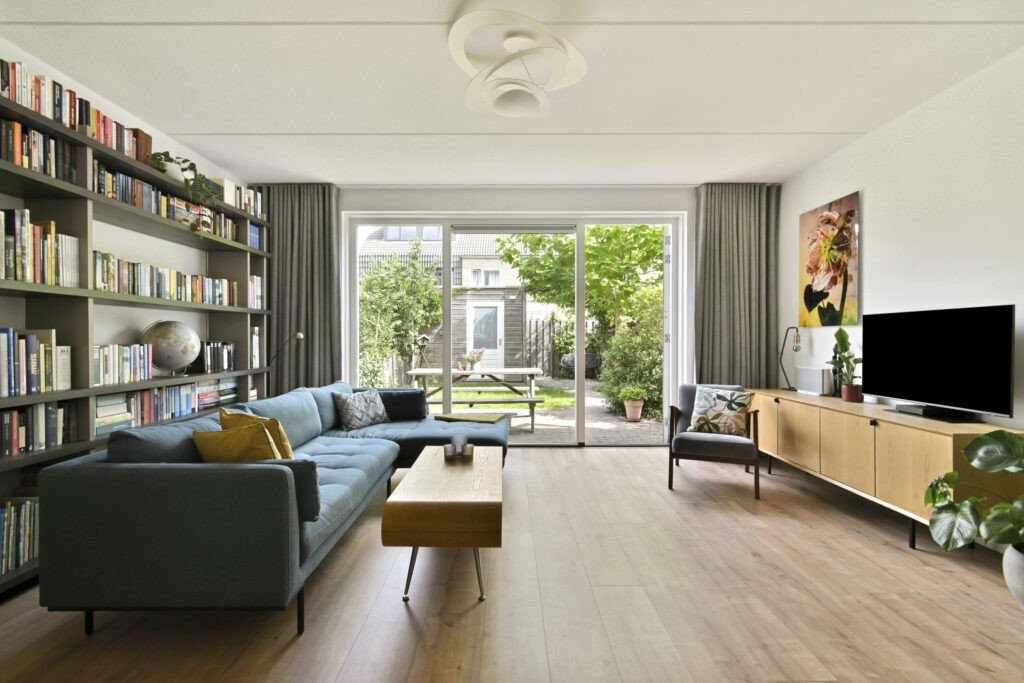 Tussenwoning te koop: Veenbesstraat 5, Amsterdam