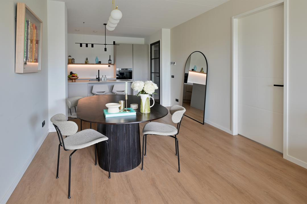 Appartement te koop: Lutonhof 339, Amsterdam