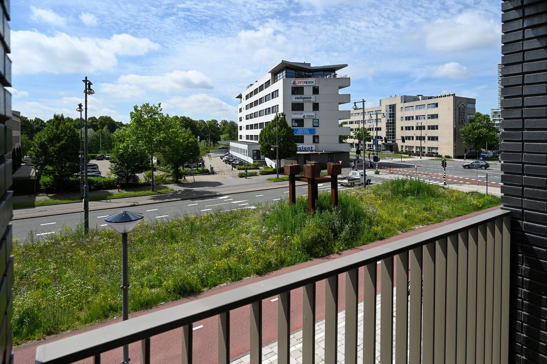 Appartement te koop: Lutonhof 339, Amsterdam