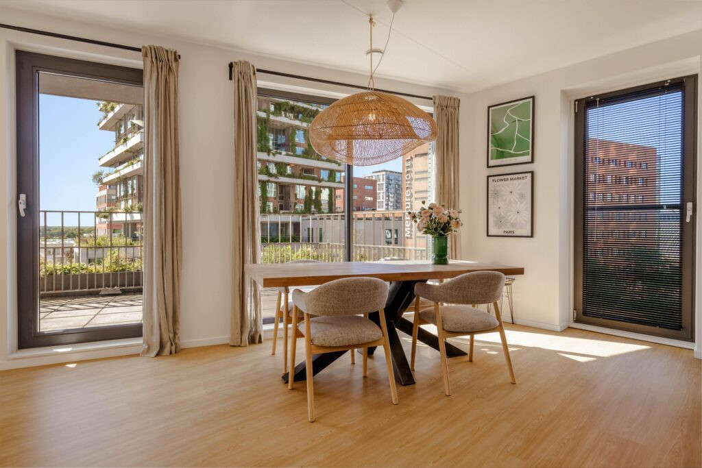 Appartement te koop: Lutonhof 453, Amsterdam