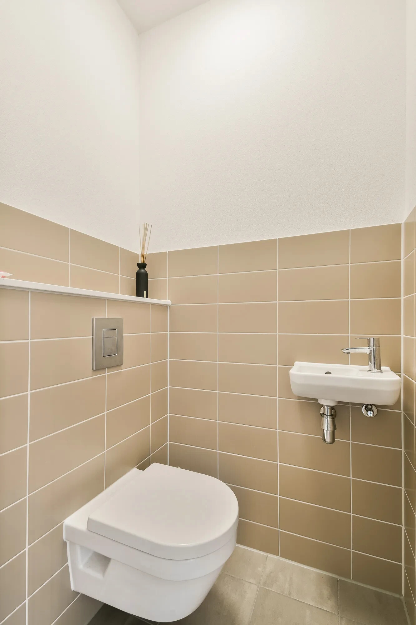 Appartement te koop: Lutonhof 475, Amsterdam