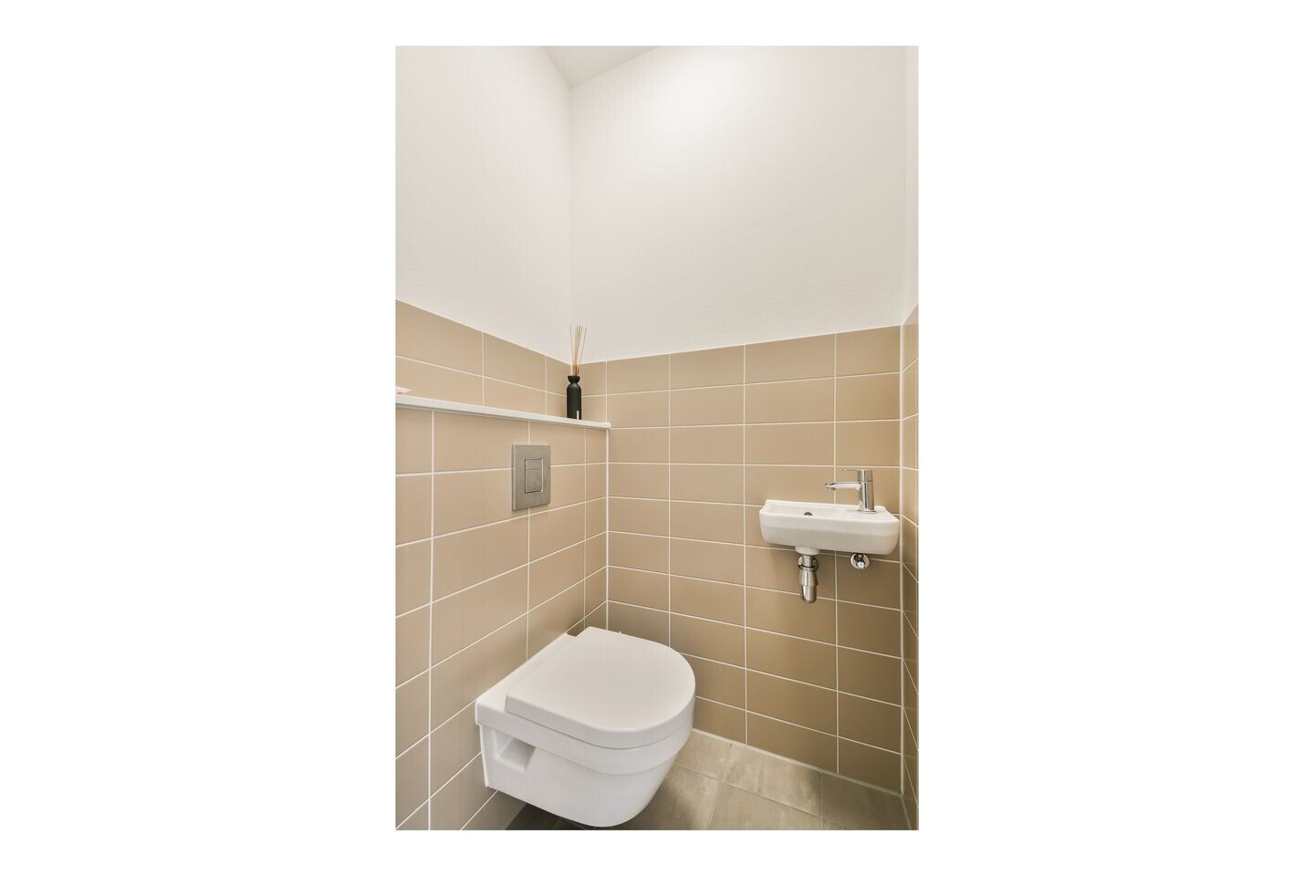 Appartement te koop: Lutonhof 475, Amsterdam