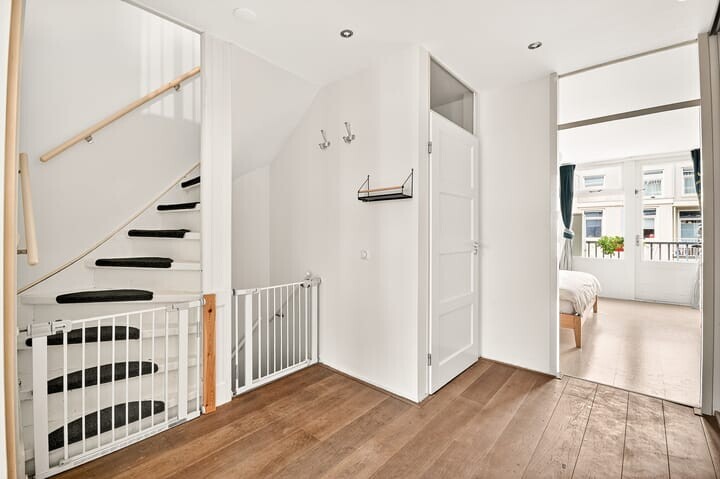 Studio te koop: Van Hogendorpstraat 76-3, Amsterdam