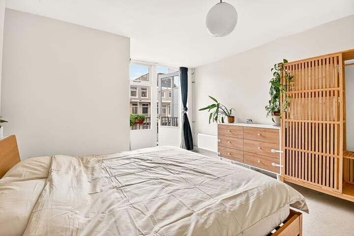 Studio te koop: Van Hogendorpstraat 76-3, Amsterdam