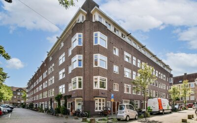 Luzacstraat 1-4