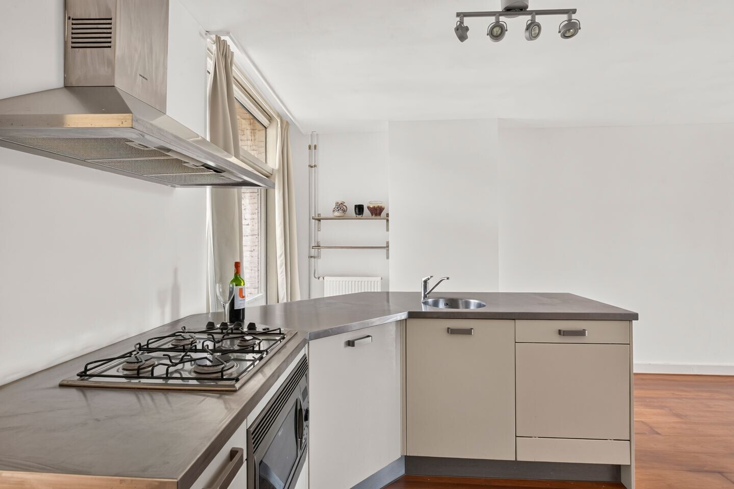Appartement te koop: Haarlemmerweg 185-2, Amsterdam