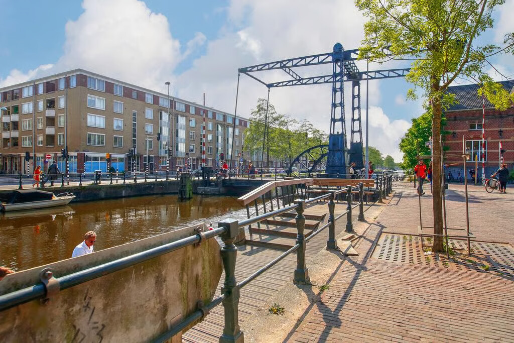 Studio te koop: Van der Hoopstraat 29-1, Amsterdam
