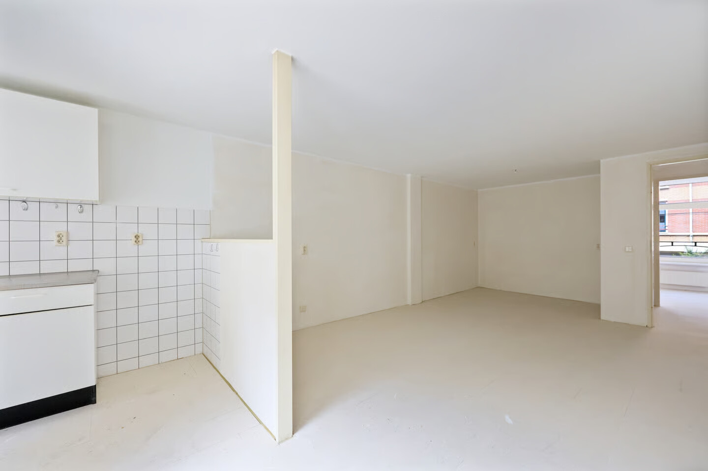 Studio te koop: Van der Hoopstraat 29-1, Amsterdam