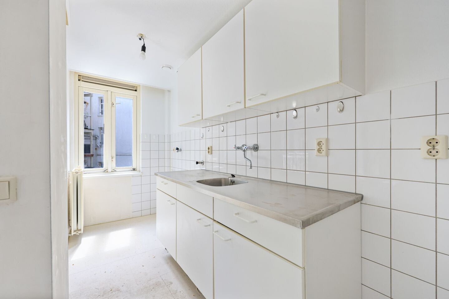 Studio te koop: Van der Hoopstraat 29-1, Amsterdam