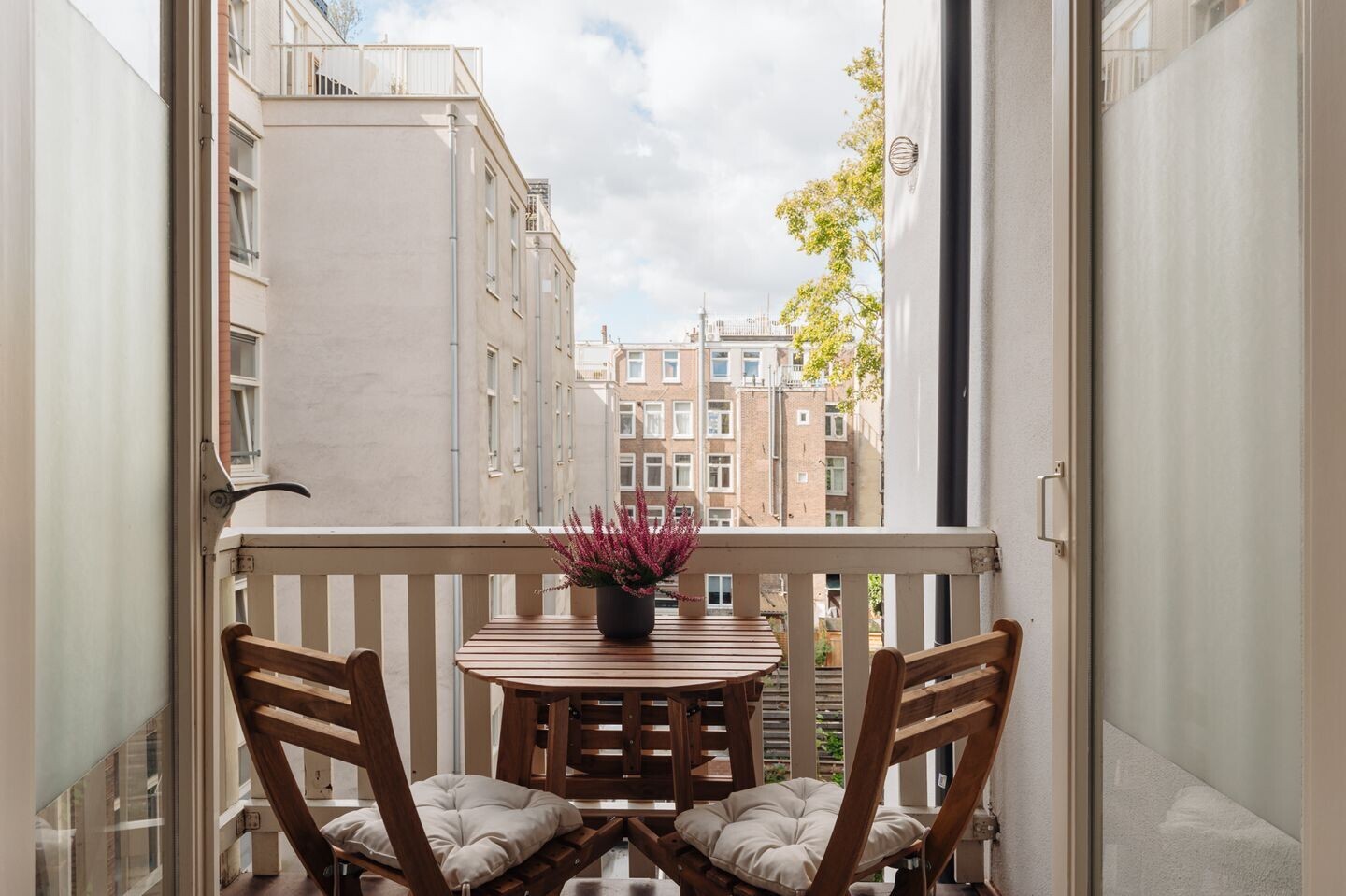 Appartement te koop: Van Oldenbarneveldtstraat 104-3, Amsterdam