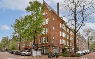 Gillis van. 77-3