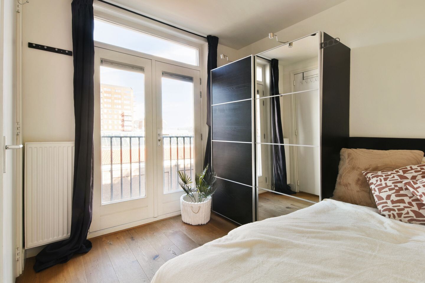 Appartement te koop: Ten Katestraat 43-3, Amsterdam