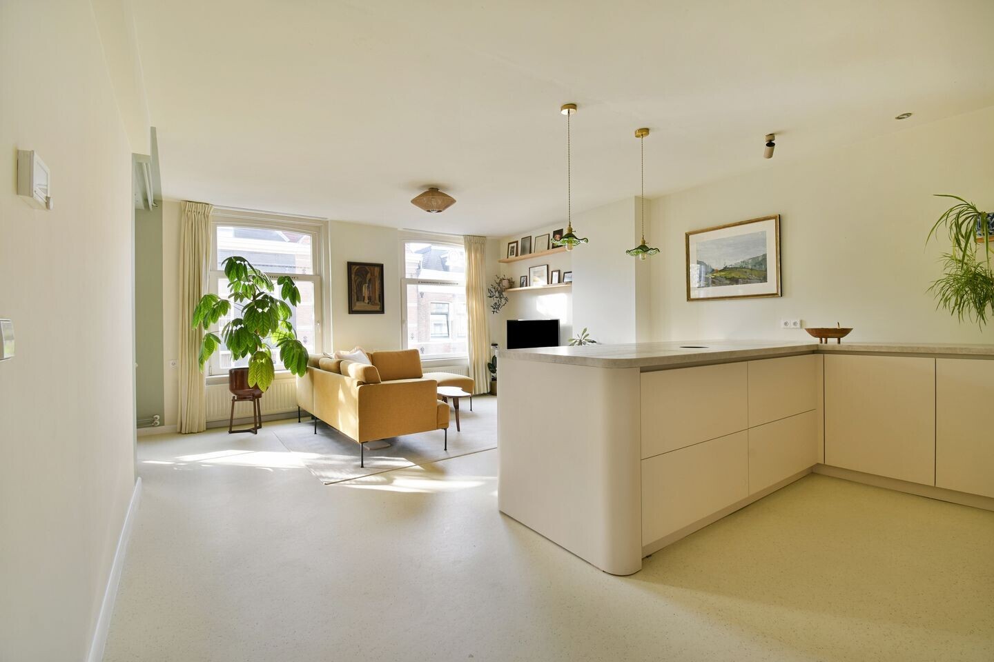 Appartement te koop: Jacob van Lennepstraat 10-2, Amsterdam