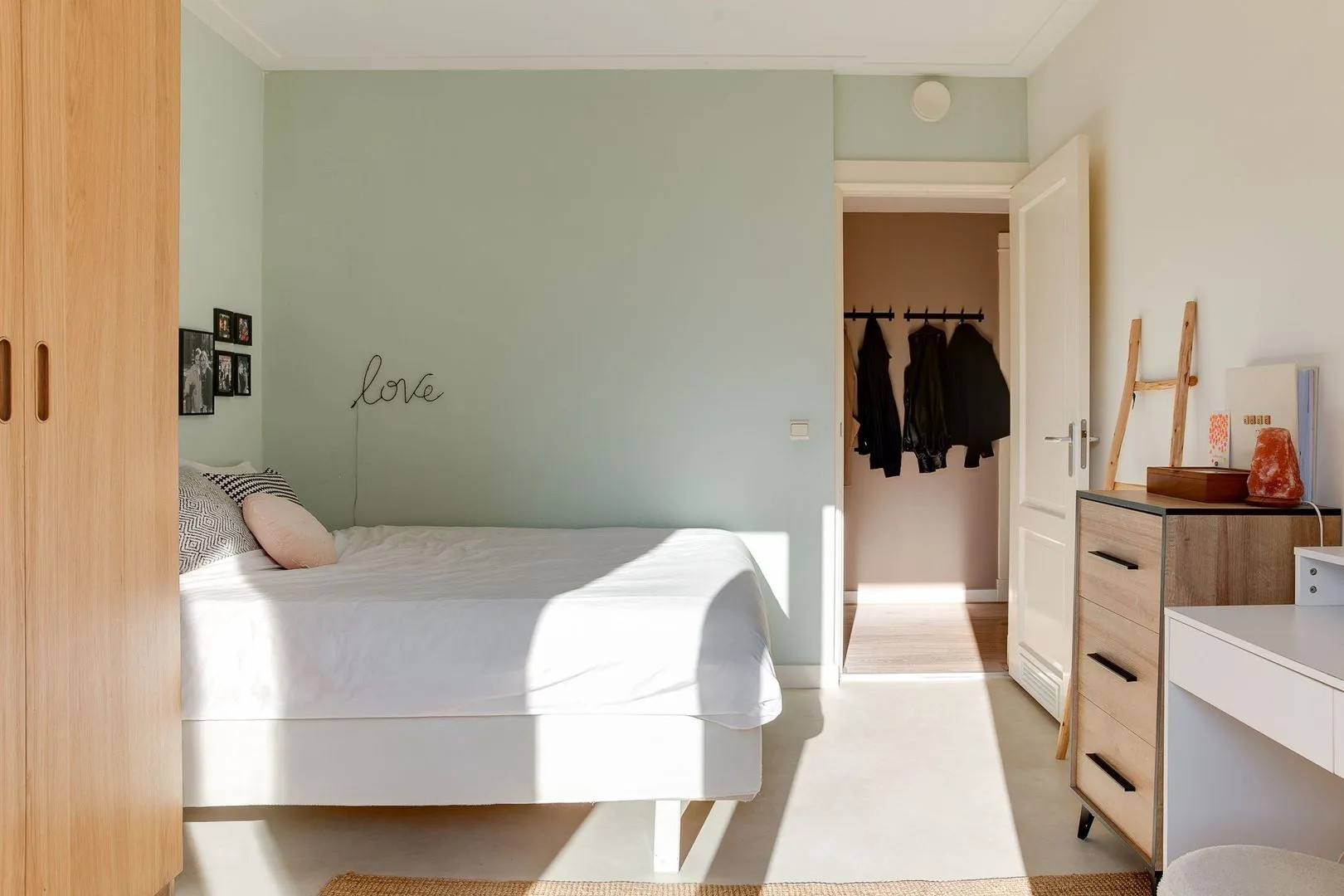 Appartement te koop: Tweede Kostverlorenkade 131-2, Amsterdam