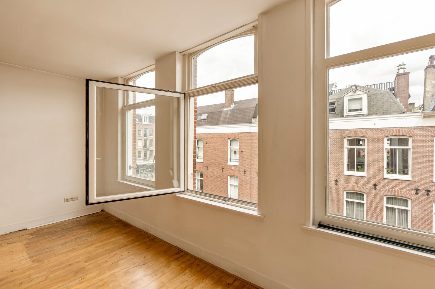 Appartement te koop: Saxenburgerstraat 2A2, Amsterdam