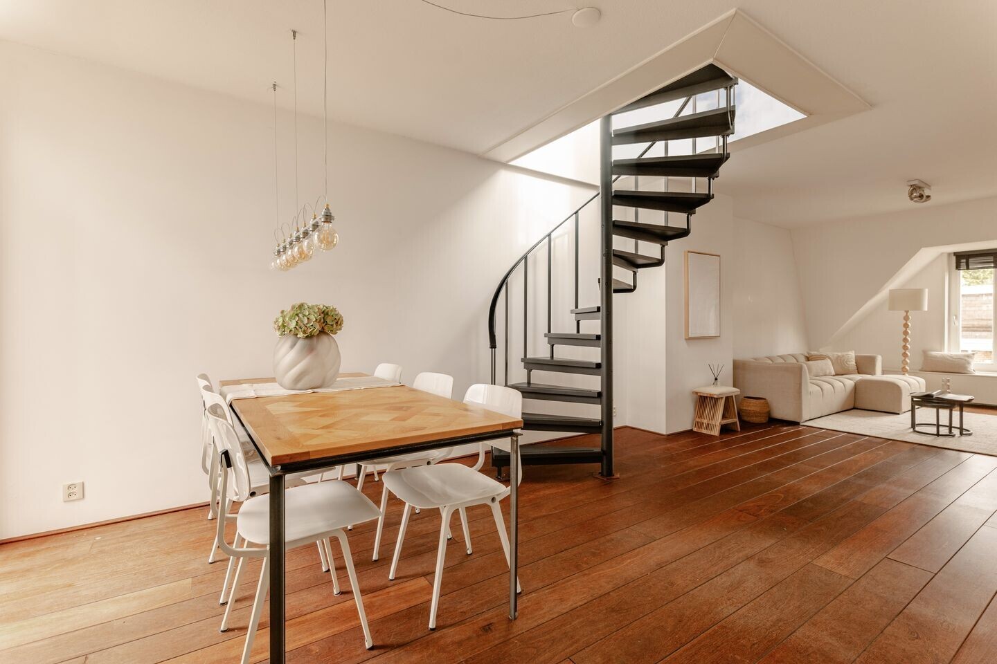 Appartement te koop: Staringplein 2-4, Amsterdam
