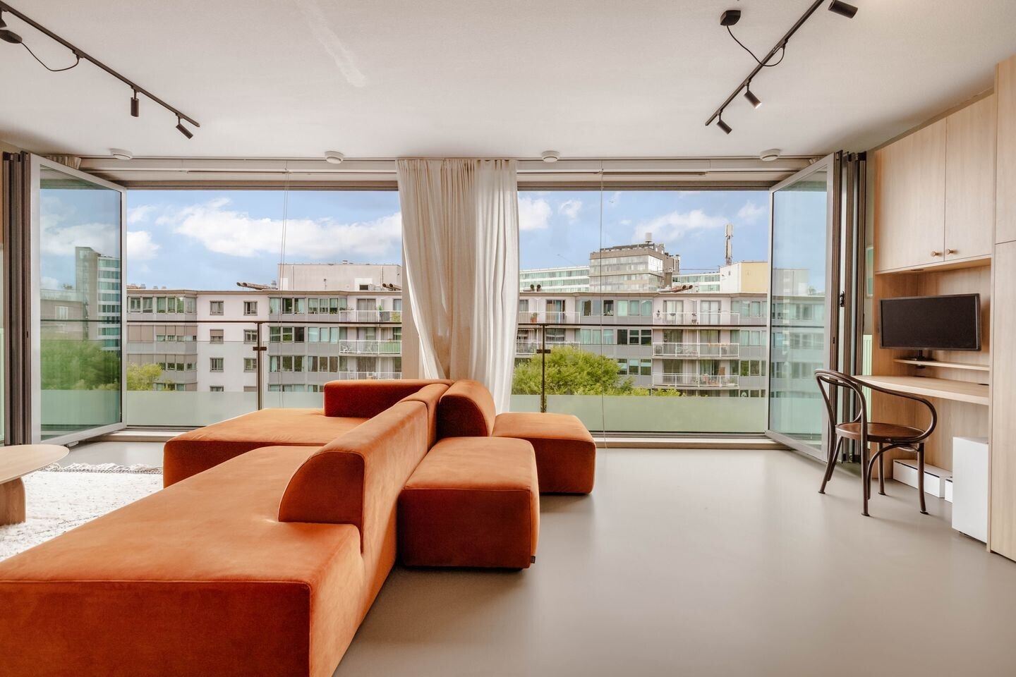 Appartement te koop: Hoofdweg 558, Amsterdam