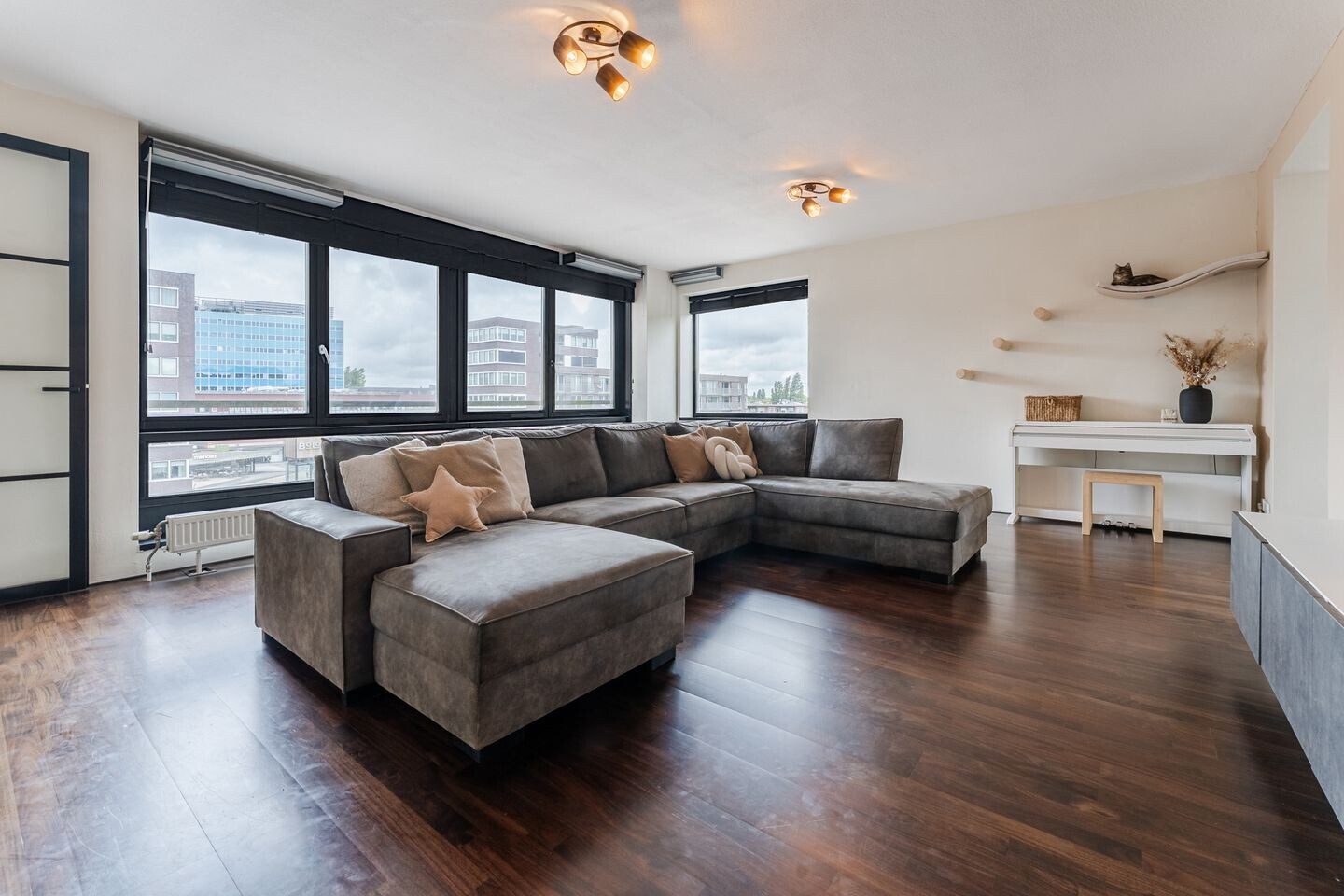 Appartement te koop: Bos en Lommerplein 109, Amsterdam