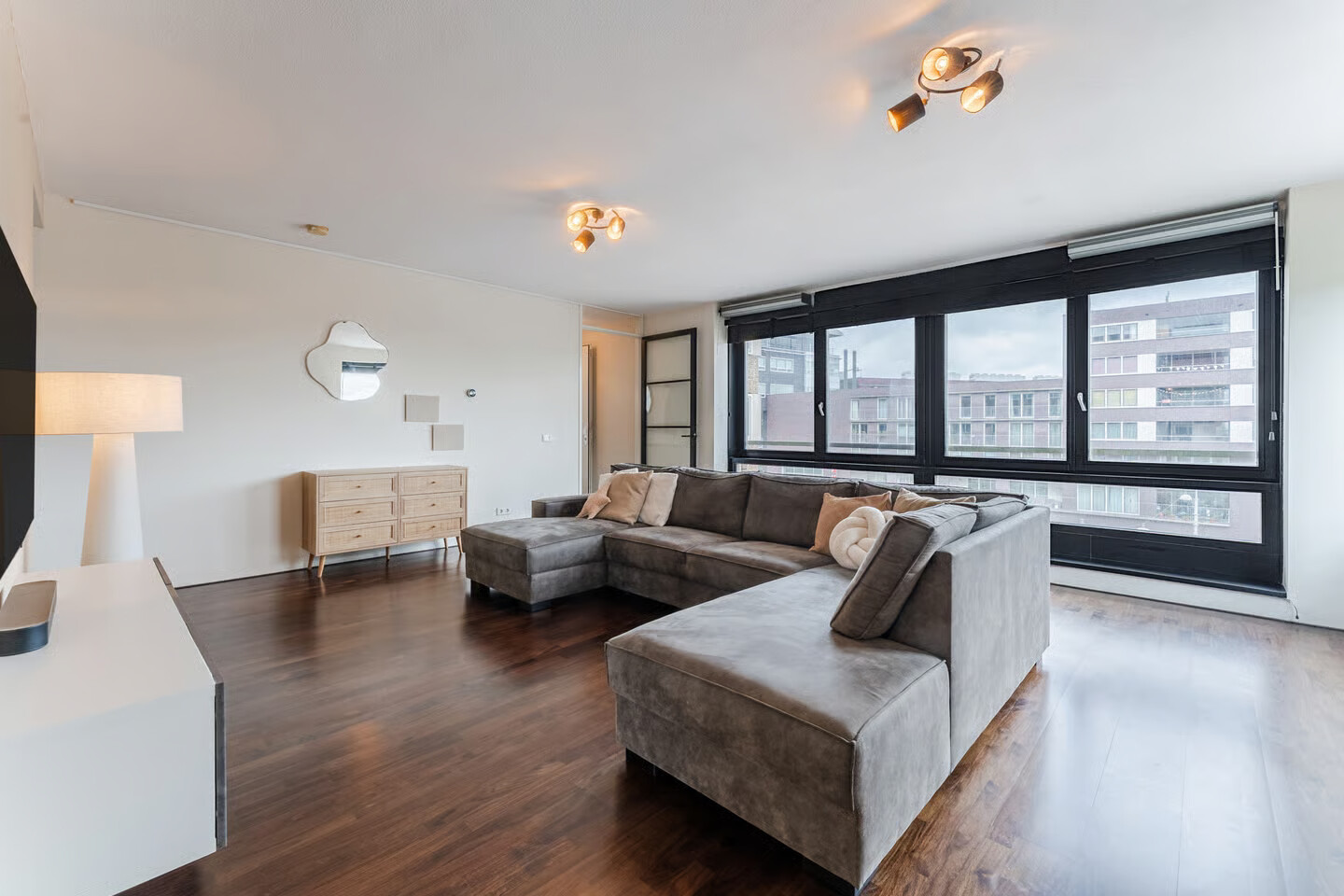 Appartement te koop: Bos en Lommerplein 109, Amsterdam