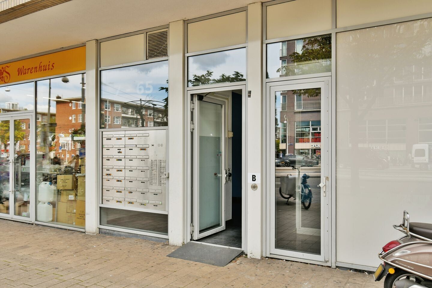 Appartement te koop: Bos en Lommerplein 39, Amsterdam