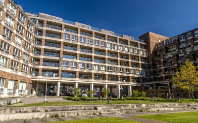 Bos en Lommerplein 97