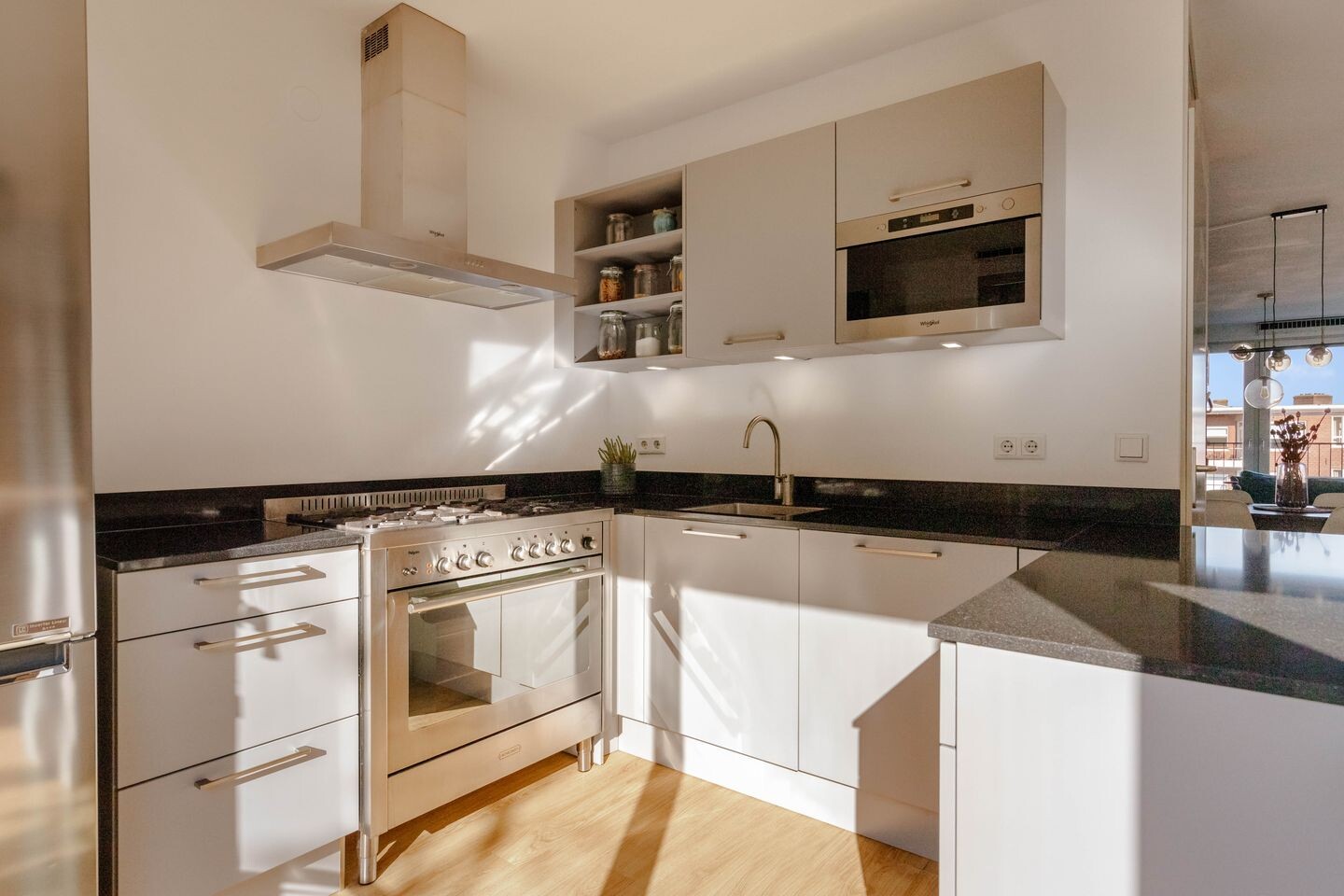 Appartement te koop: Bos en Lommerplein 62, Amsterdam
