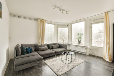 Van Gentstr. 61-2