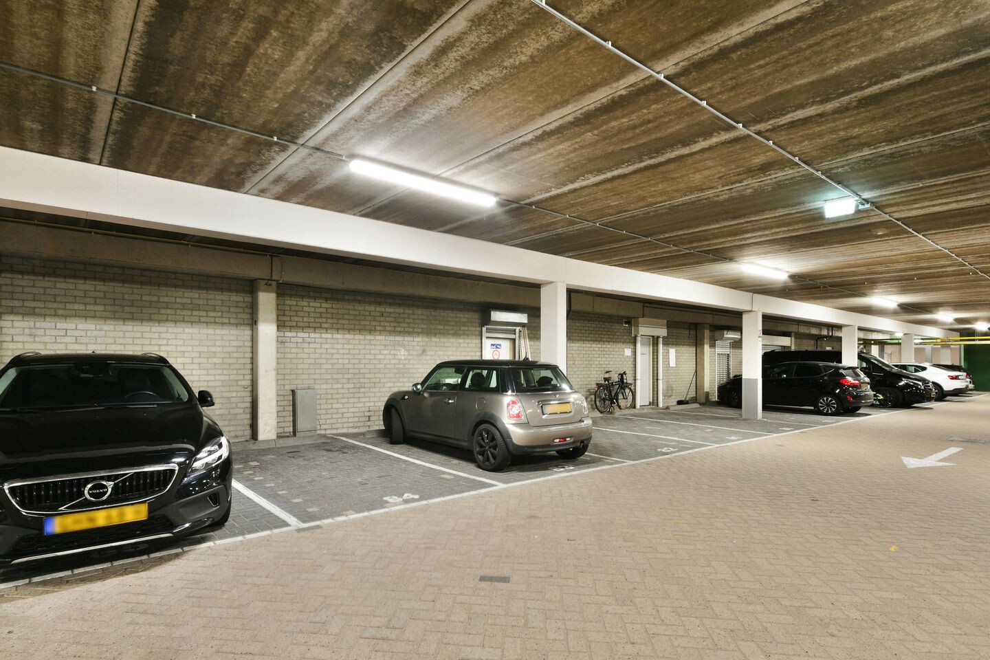 Appartement te koop: Nieuwpoortstraat 86A14, Amsterdam