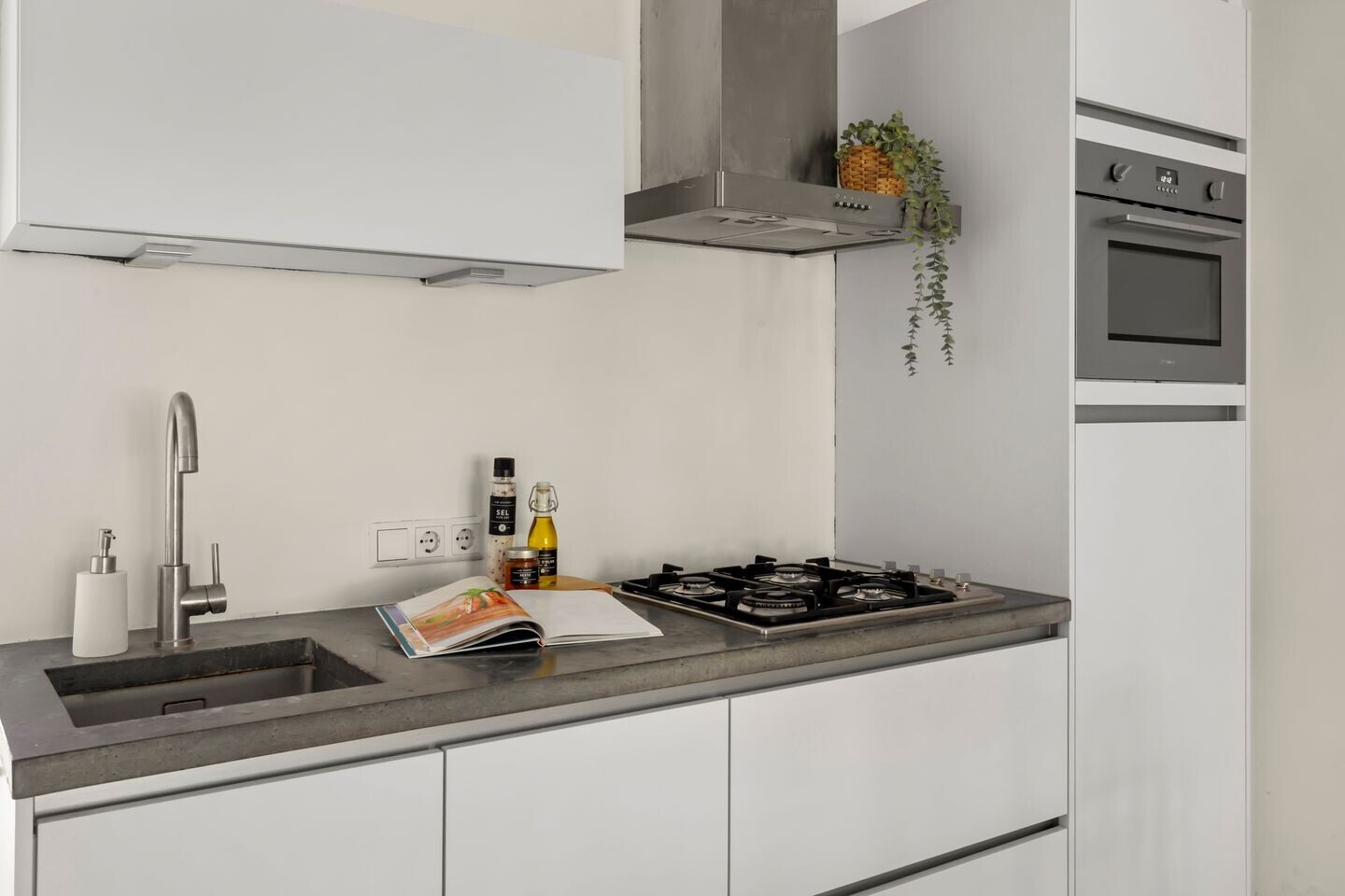 Appartement te koop: Nieuwpoortstraat 86A21, Amsterdam
