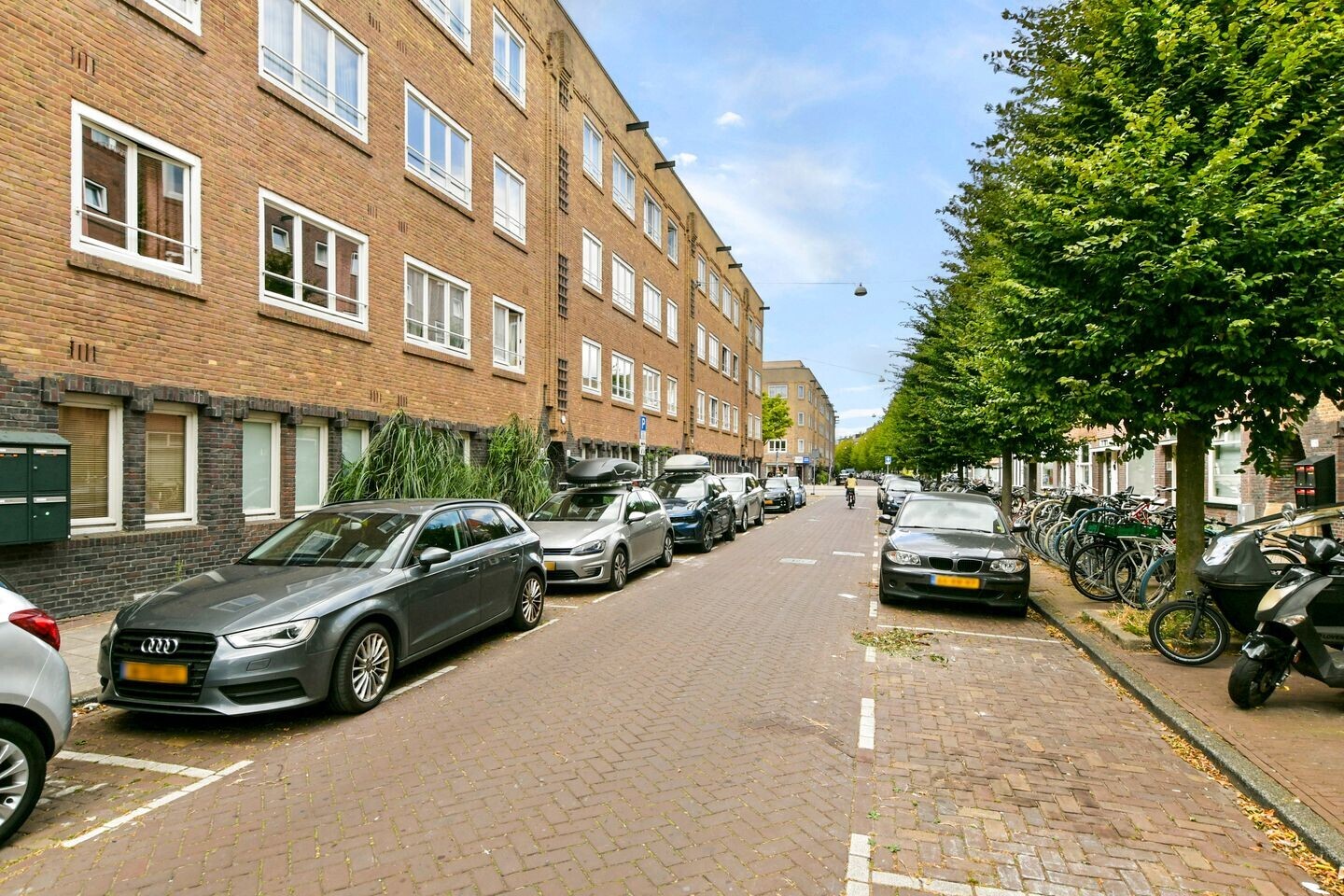 Appartement te koop: Bestevâerstraat 131-2, Amsterdam