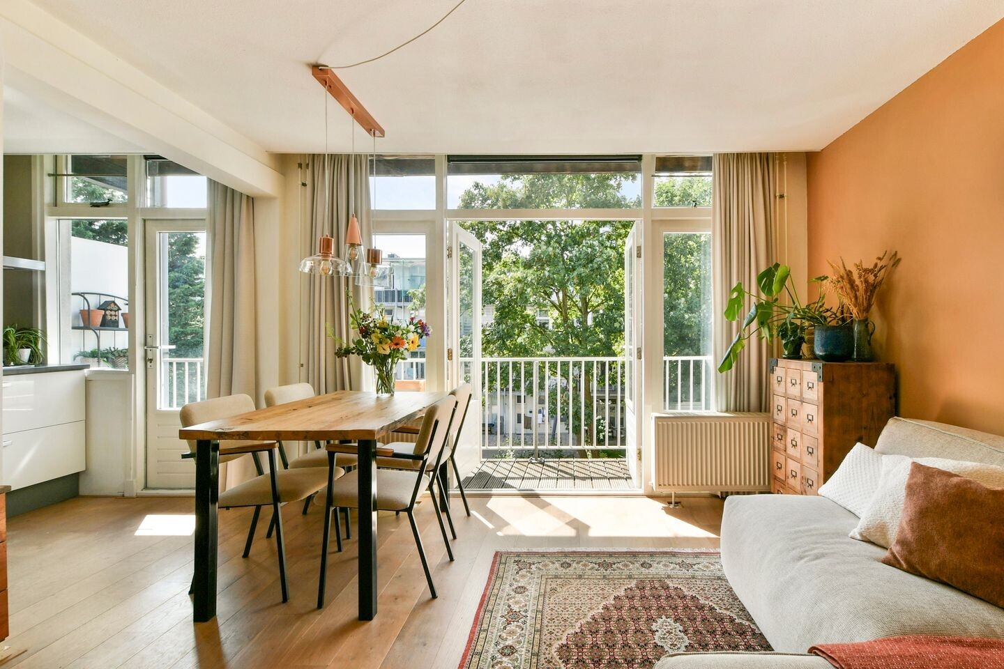 Appartement te koop: Bestevâerstraat 131-2, Amsterdam